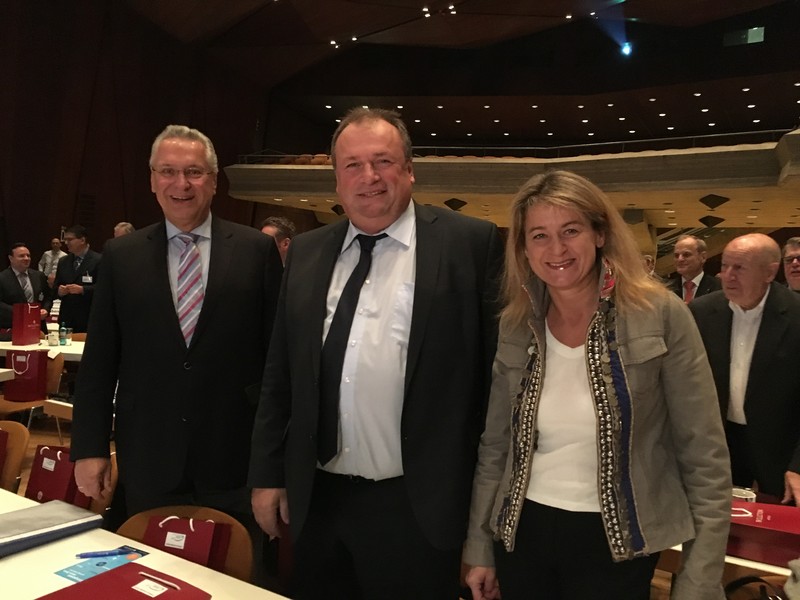 v.l.n.r. Staatsminister Joachim Herrmann, Walter Nussel, MdL, und Mechthilde Wittmann, MdL